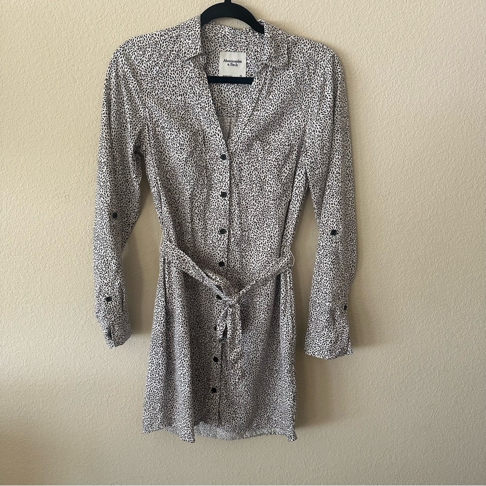 Abercrombie & Fitch Black and White Printed Long-Sleeve Shirt Dress sz XS